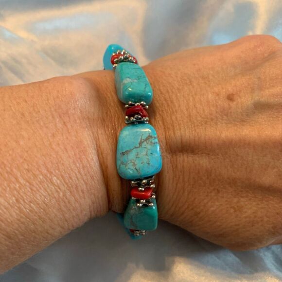 Turquoise Nugget & Red Coral Beaded Bracelet with Toggle Clasp - Picture 1 of 10